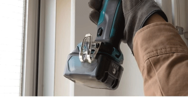 A keyless chuck Rechargeable angle drill low-load operations